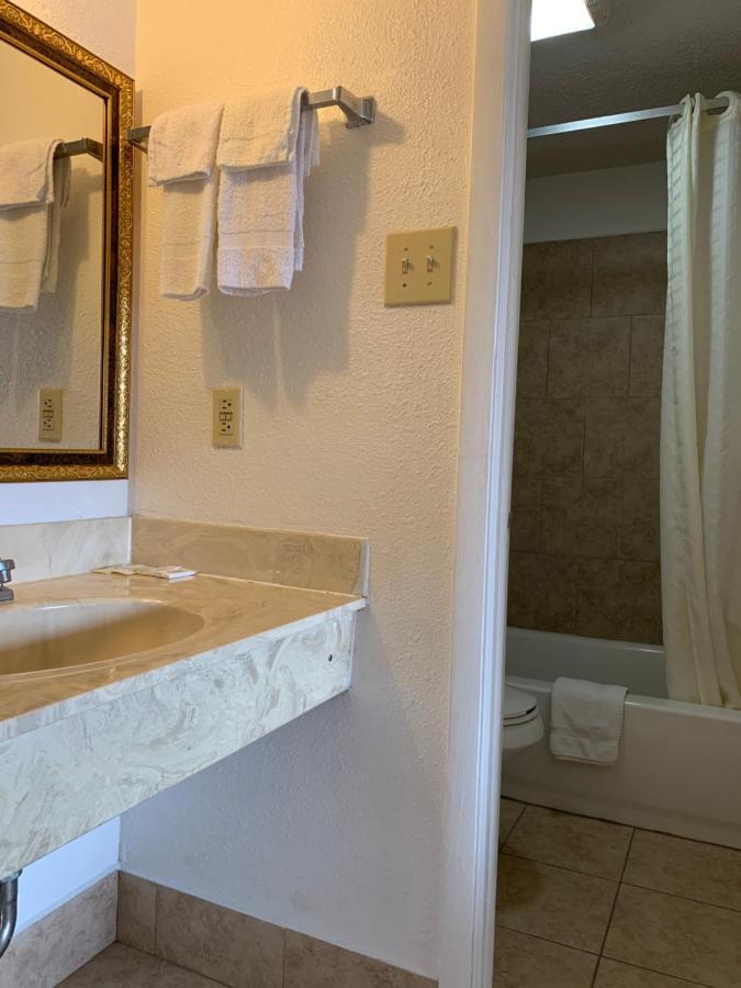 Baton Rouge West Inn 艾伦港 外观 照片